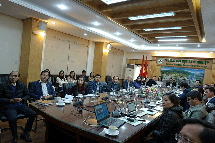VALOMA làm việc với trường đại học lâm nghiệp về hợp tác trong đào tạo ngành Logistics và quản lý chuỗi cung ứng