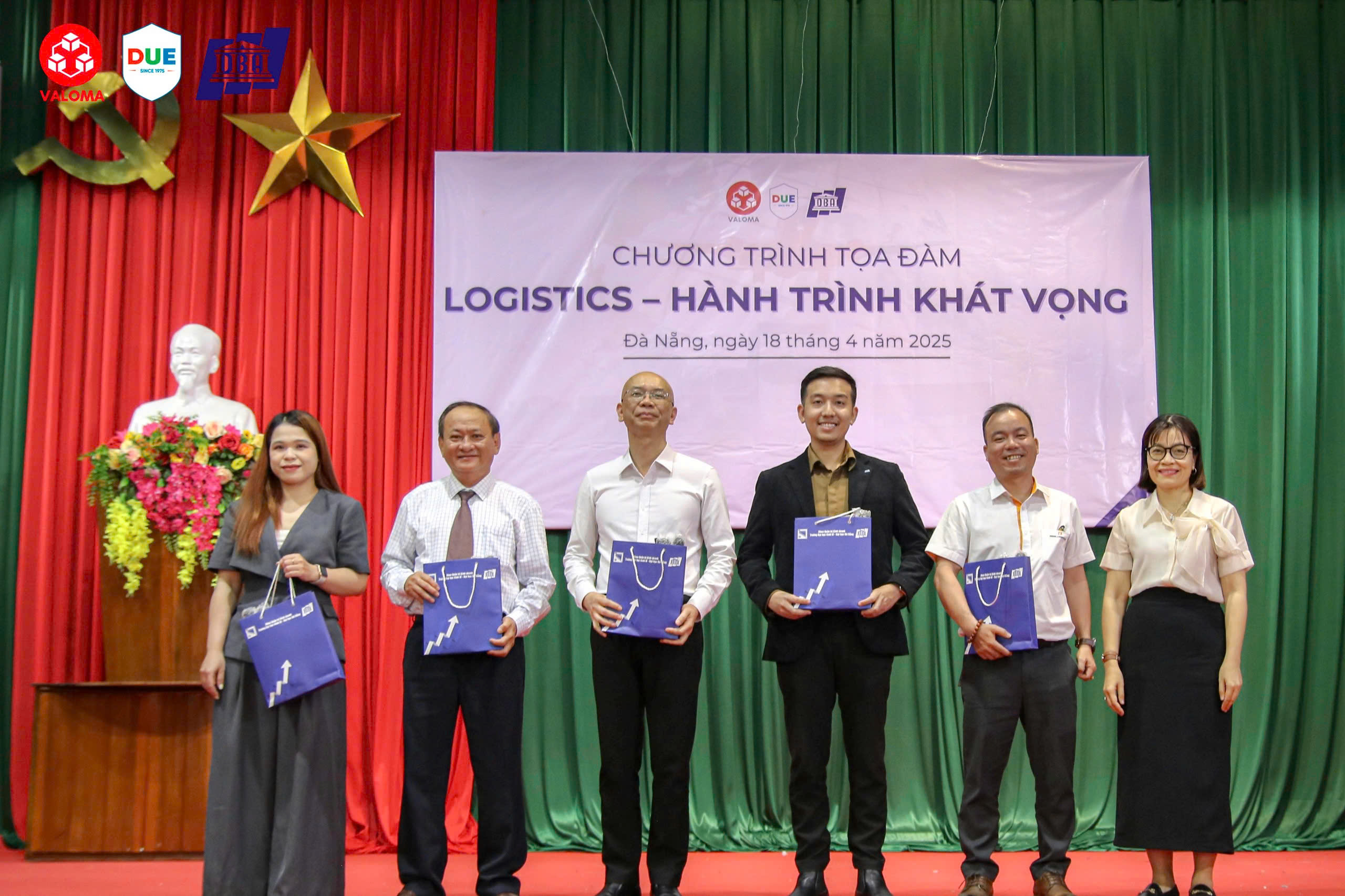Tọa đàm “Logistics – hành trình khát vọng”: kết nối tri thức – lan tỏa đam mê nghề nghiệp
